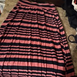 Pink & black 3/4 long skirt